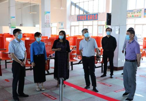 http://news.nyist.edu.cn/__local/2/F3/86/EBF7B4880FE264A4DAABFAAAE51_2C5B0238_17E63.jpg